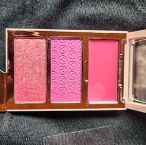 Patrick Starr one/size cheek blushes